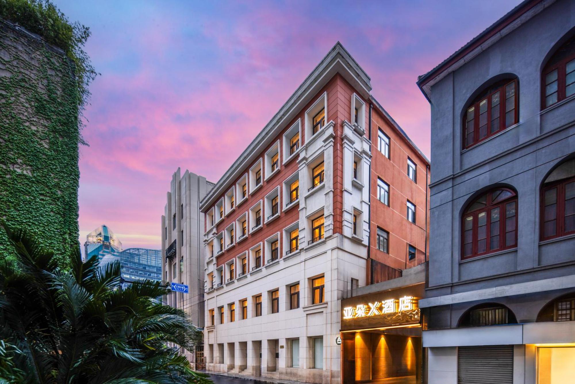 Atour X Hotel The Bund East Nanjing Road Шанхай Екстер'єр фото